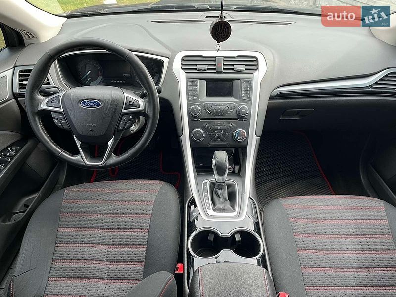 Седан Ford Fusion 2014 в Чернігові