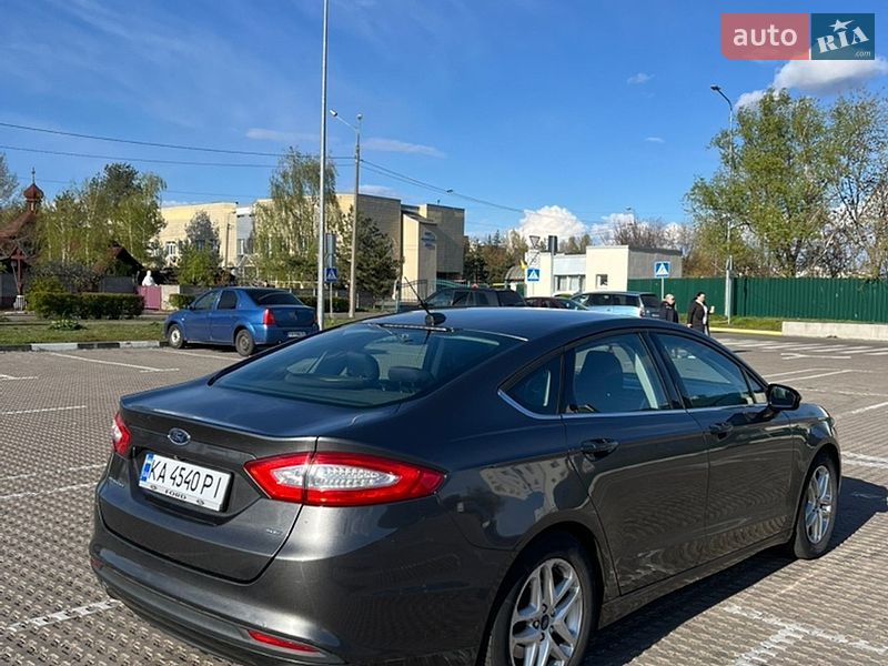 Седан Ford Fusion 2015 в Києві