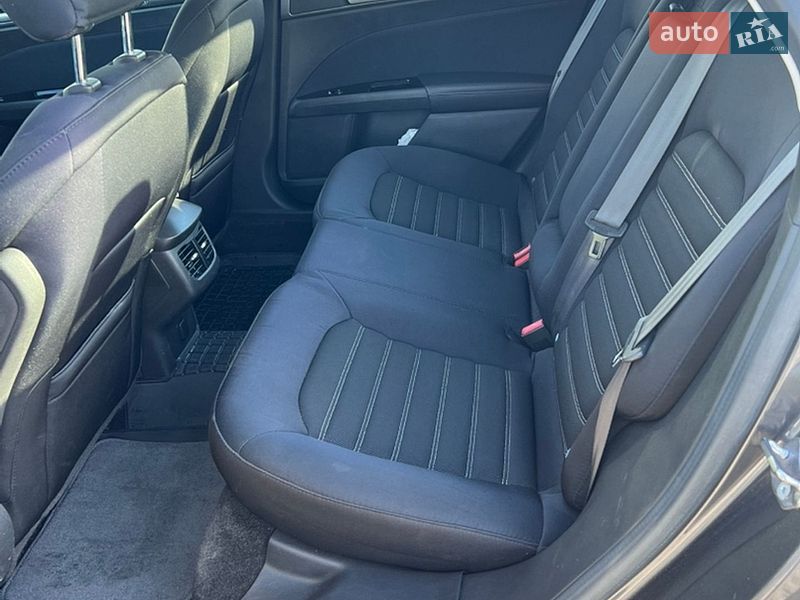 Седан Ford Fusion 2015 в Києві