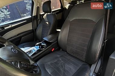 Седан Ford Fusion 2014 в Білогородці