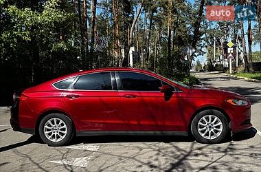 Седан Ford Fusion 2014 в Білогородці