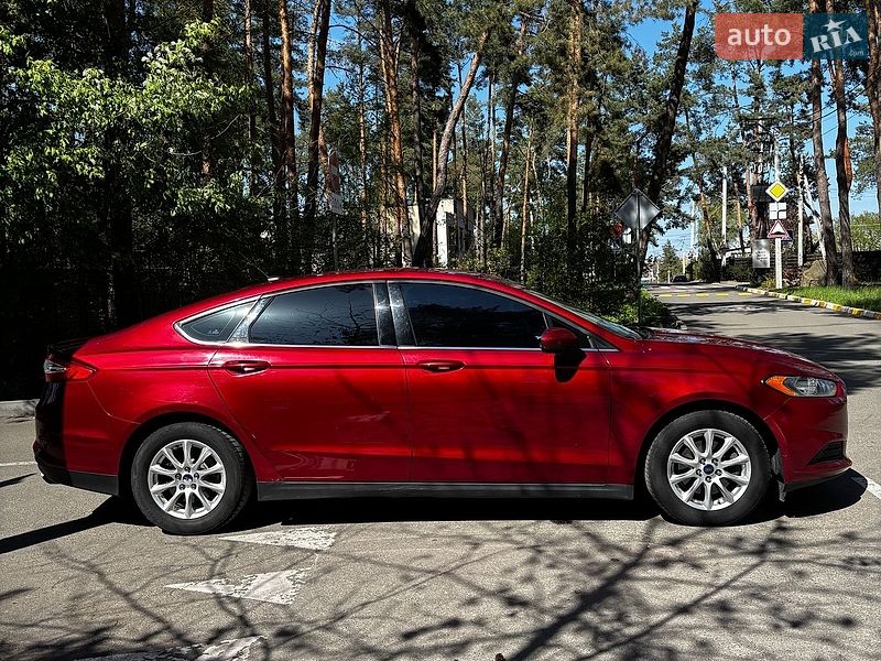 Седан Ford Fusion 2014 в Білогородці