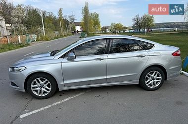 Седан Ford Fusion 2016 в Ладижині
