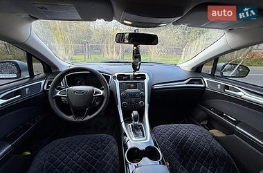 Седан Ford Fusion 2016 в Ладижині