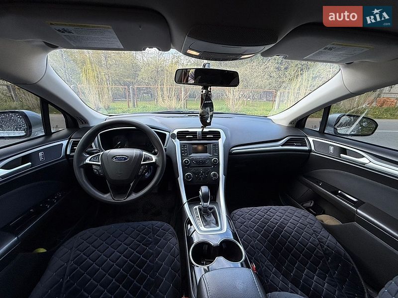 Седан Ford Fusion 2016 в Ладижині