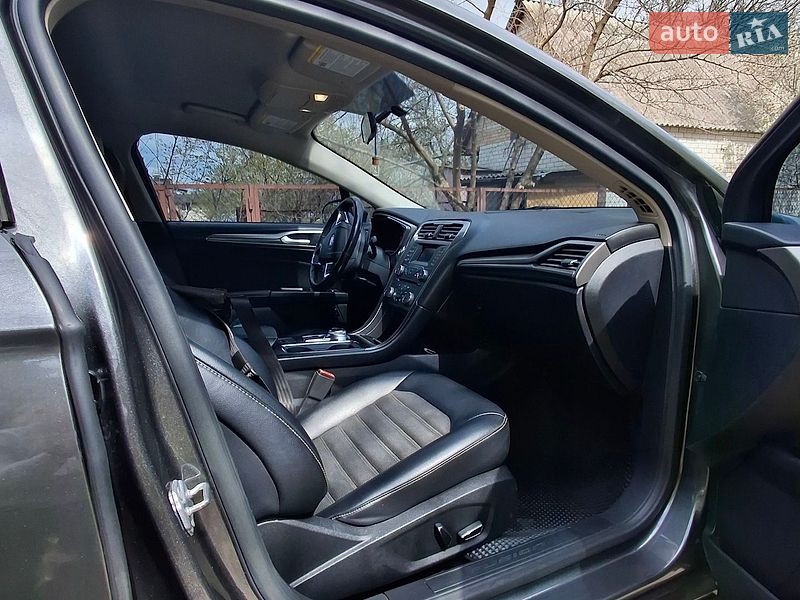 Седан Ford Fusion 2017 в Барышевке