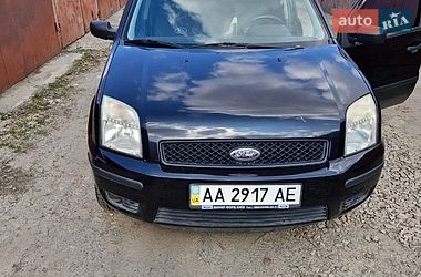 Хетчбек Ford Fusion 2004 в Києві
