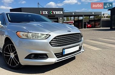 Седан Ford Fusion 2014 в Львове