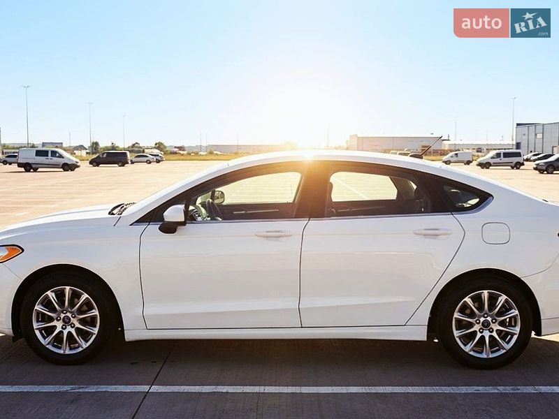 Седан Ford Fusion 2015 в Житомире