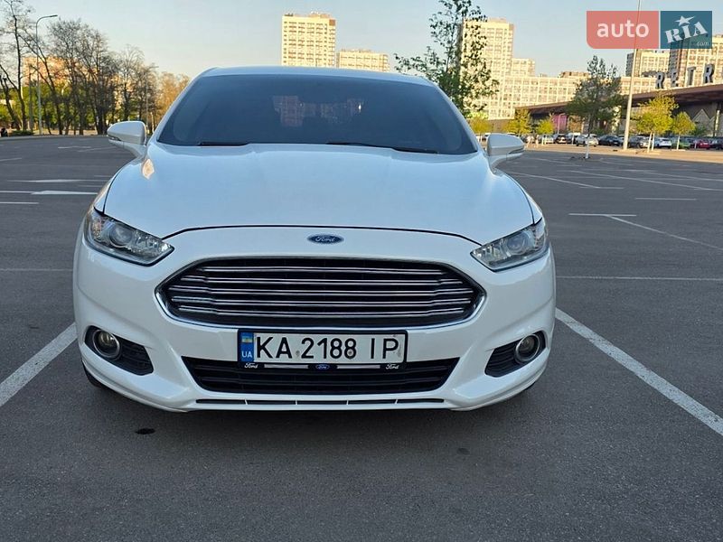 Ford Fusion 2016