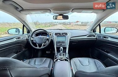 Седан Ford Fusion 2016 в Одесі