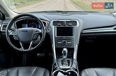 Седан Ford Fusion 2016 в Одесі