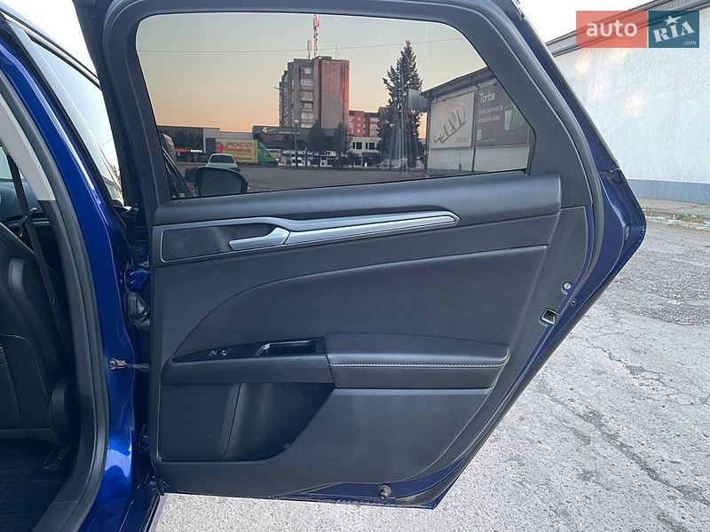 Седан Ford Fusion 2012 в Коломиї