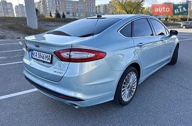 Седан Ford Fusion 2013 в Снятине