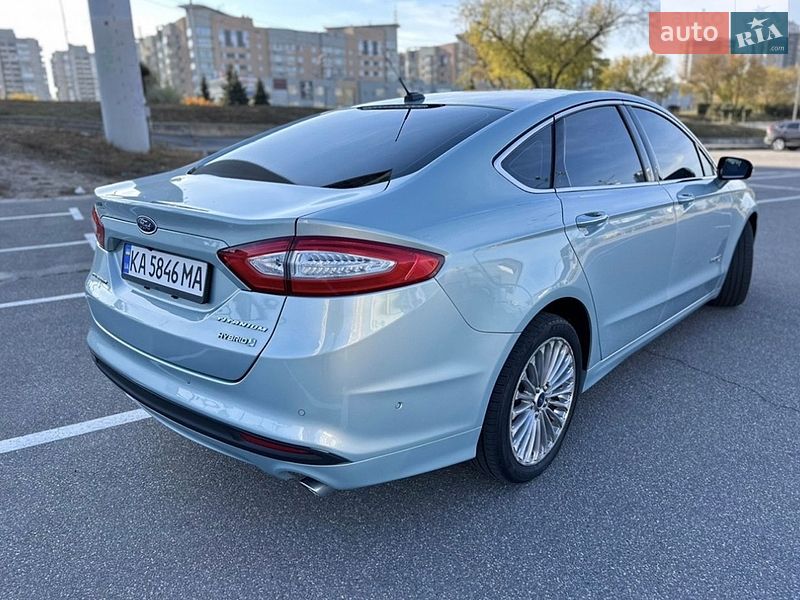 Седан Ford Fusion 2013 в Снятине