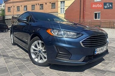 Седан Ford Fusion 2018 в Киеве