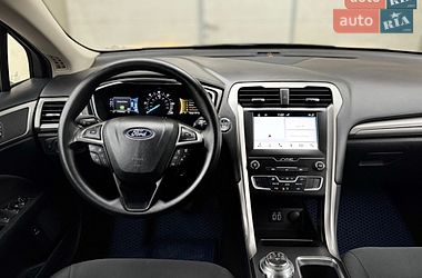 Седан Ford Fusion 2018 в Киеве