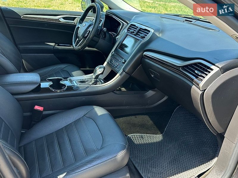 Седан Ford Fusion 2016 в Чернигове