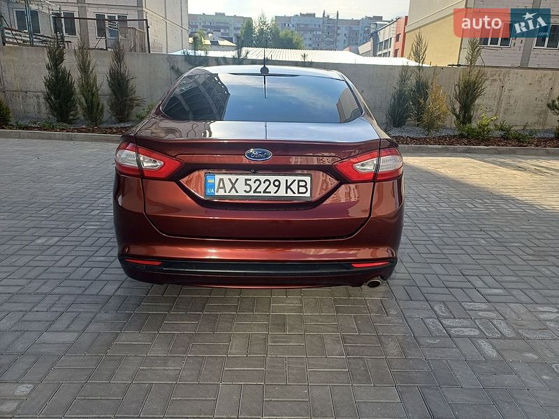 Седан Ford Fusion 2014 в Днепре