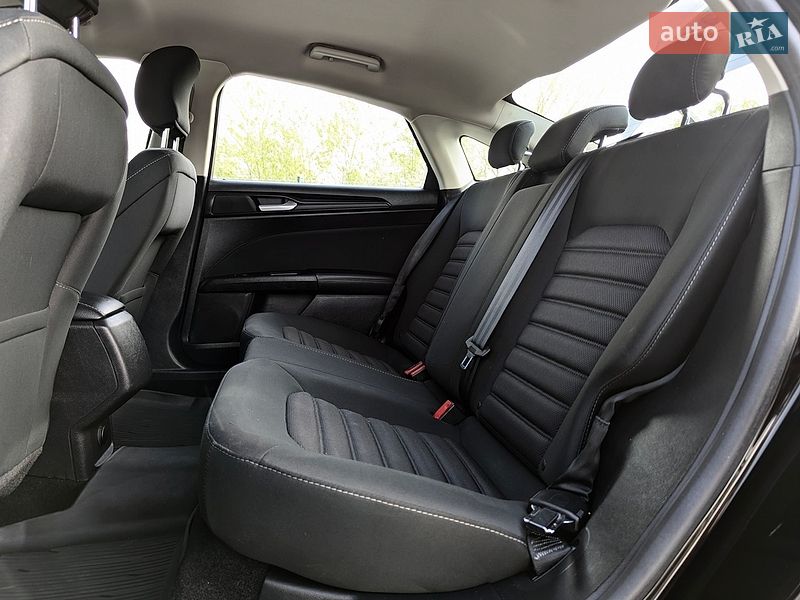 Седан Ford Fusion 2018 в Дрогобыче