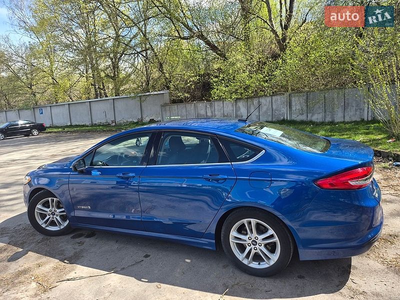 Седан Ford Fusion 2017 в Тернополе