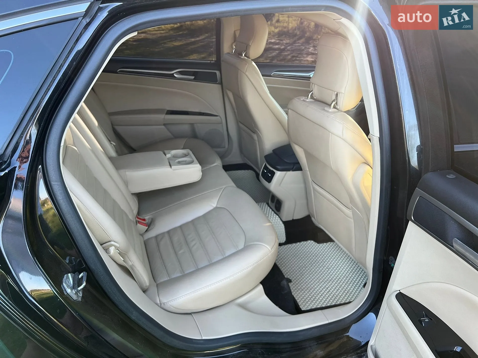 2014 Ford Fusion - мініатюра 27