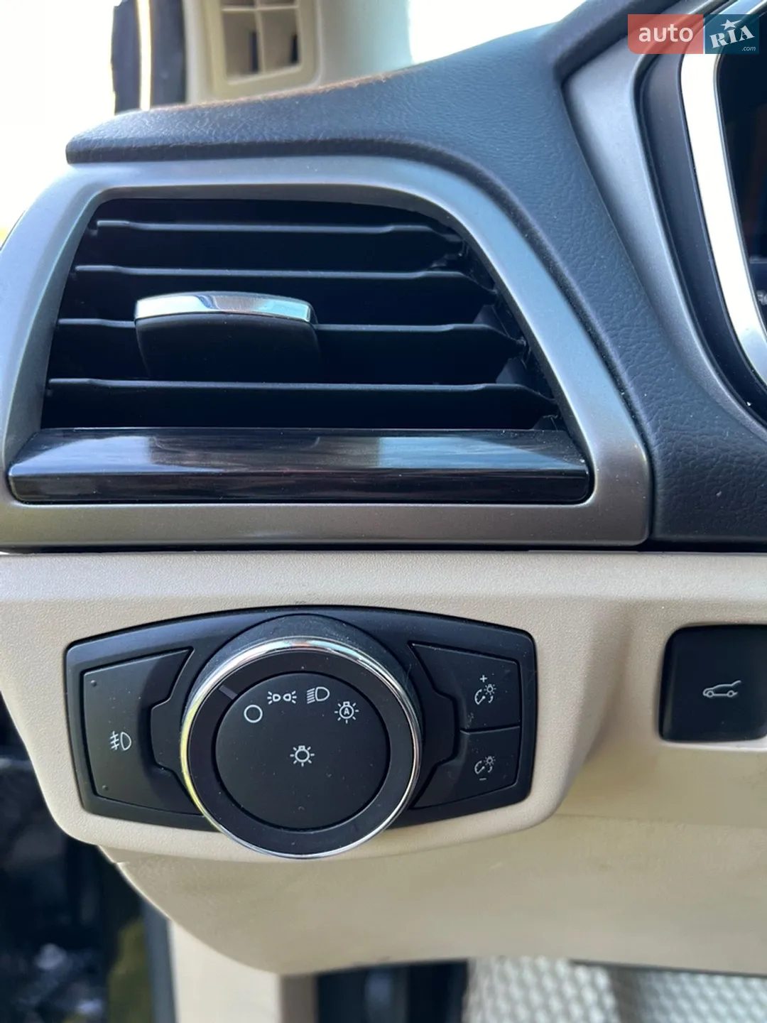 2014 Ford Fusion - мініатюра 35