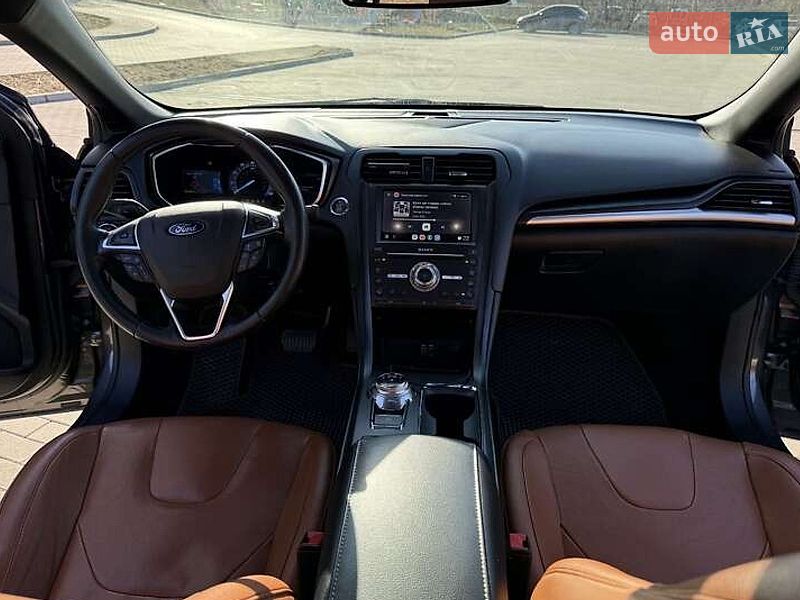 Седан Ford Fusion 2019 в Виннице