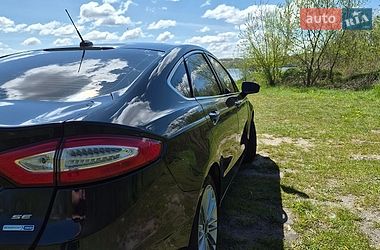 Седан Ford Fusion 2016 в Тернополі