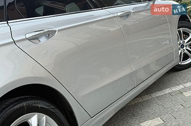 Седан Ford Fusion 2016 в Дрогобичі
