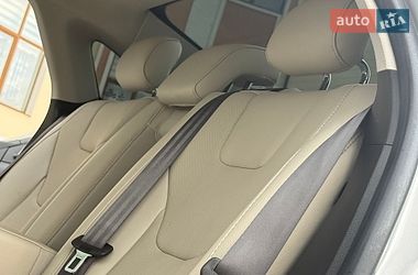 Седан Ford Fusion 2016 в Дрогобичі