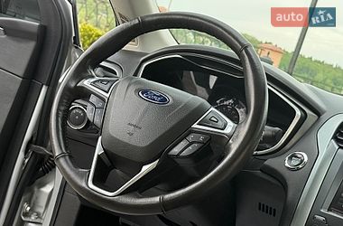 Седан Ford Fusion 2016 в Дрогобичі