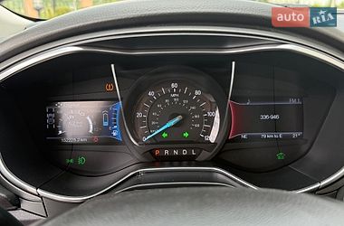 Седан Ford Fusion 2016 в Дрогобичі