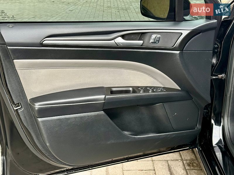Седан Ford Fusion 2016 в Днепре