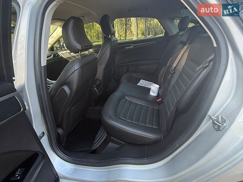 Седан Ford Fusion 2016 в Києві