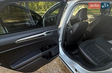 Седан Ford Fusion 2016 в Києві