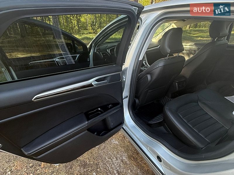 Седан Ford Fusion 2016 в Києві