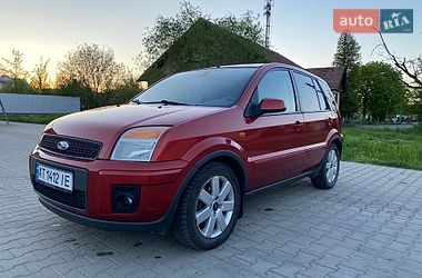 Хэтчбек Ford Fusion 2006 в Косове