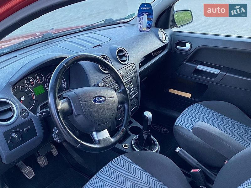 Хэтчбек Ford Fusion 2006 в Косове