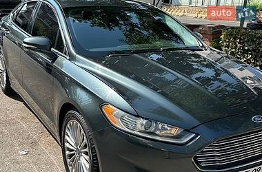 Седан Ford Fusion 2015 в Ірпені