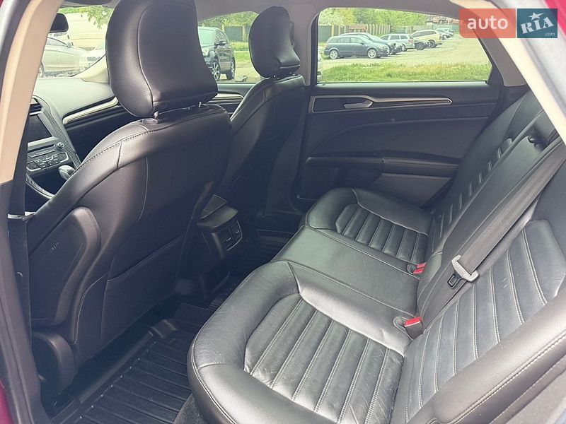 Седан Ford Fusion 2016 в Вінниці
