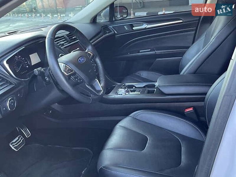 Седан Ford Fusion 2018 в Киеве