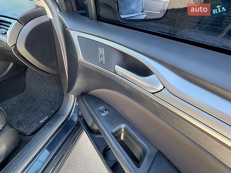 Седан Ford Fusion 2019 в Святопетрівське фото 25 Седан Ford Fusion 2019 в Святопетрівське