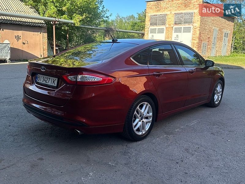 Седан Ford Fusion 2014 в Полтаві