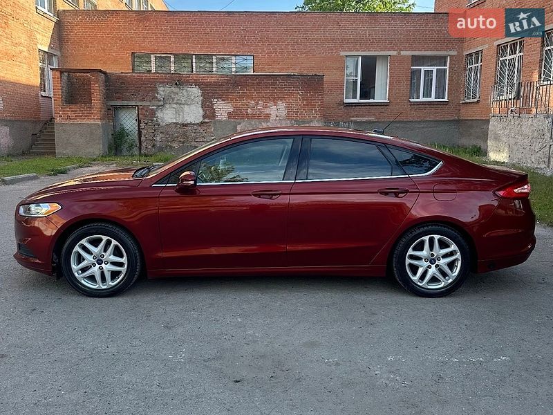 Седан Ford Fusion 2014 в Полтаві