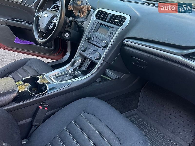 Седан Ford Fusion 2014 в Полтаві