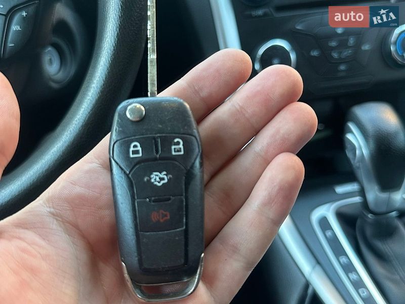 Седан Ford Fusion 2014 в Полтаві