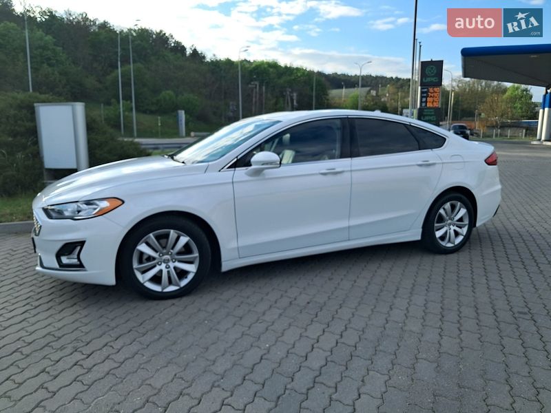 Седан Ford Fusion 2019 в Могилев-Подольске