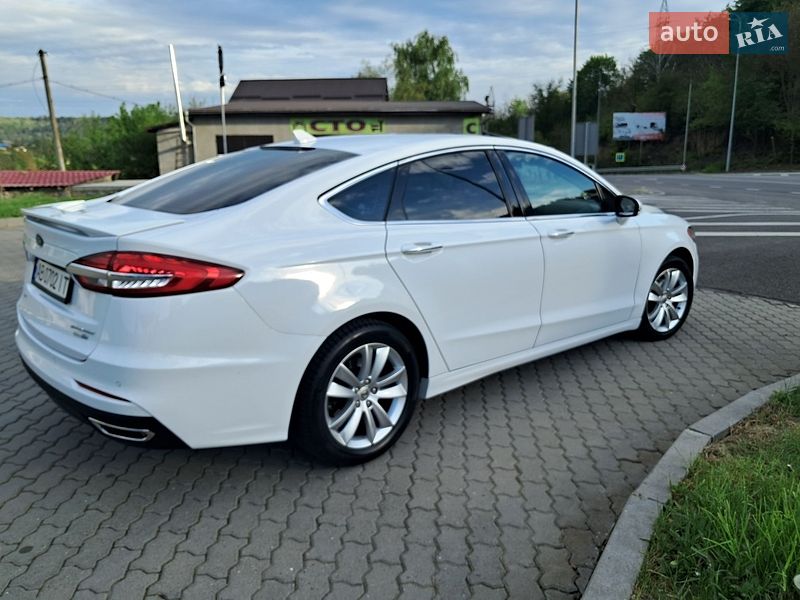 Седан Ford Fusion 2019 в Могилев-Подольске