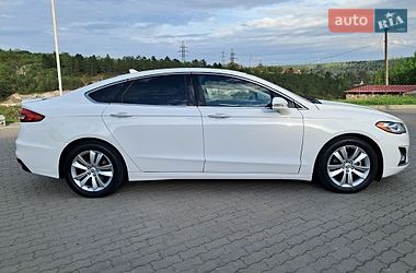 Седан Ford Fusion 2019 в Могилев-Подольске